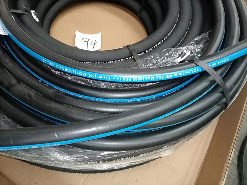 High temperature and high pressure steam hose, 3-layer steel wire DN50