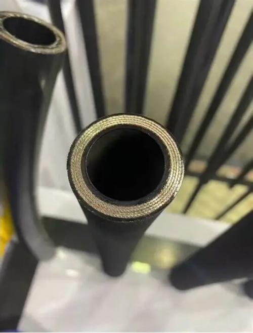 Industrial oil delivery hoses, full-size gasoline and diesel suction/discharge hoses